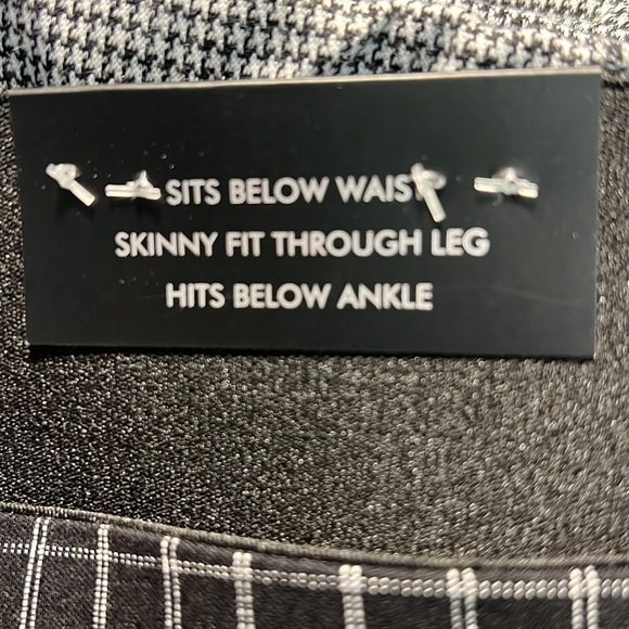 Leighton Black White Checkered Skinny Pant - Picture 10 of 12